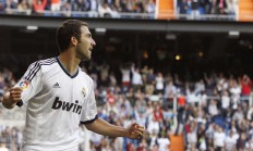 ac米兰官网-从南非到李刚仁，足球世界的权力交接与未来预言