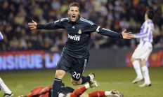 ac米兰体育官网-冰与火的对决，萨拉赫的利刃与摩洛哥的坚盾