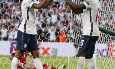 米兰体育app-包含俄罗斯队赢得关键胜利，欧锦赛资格踏入决赛圈的词条