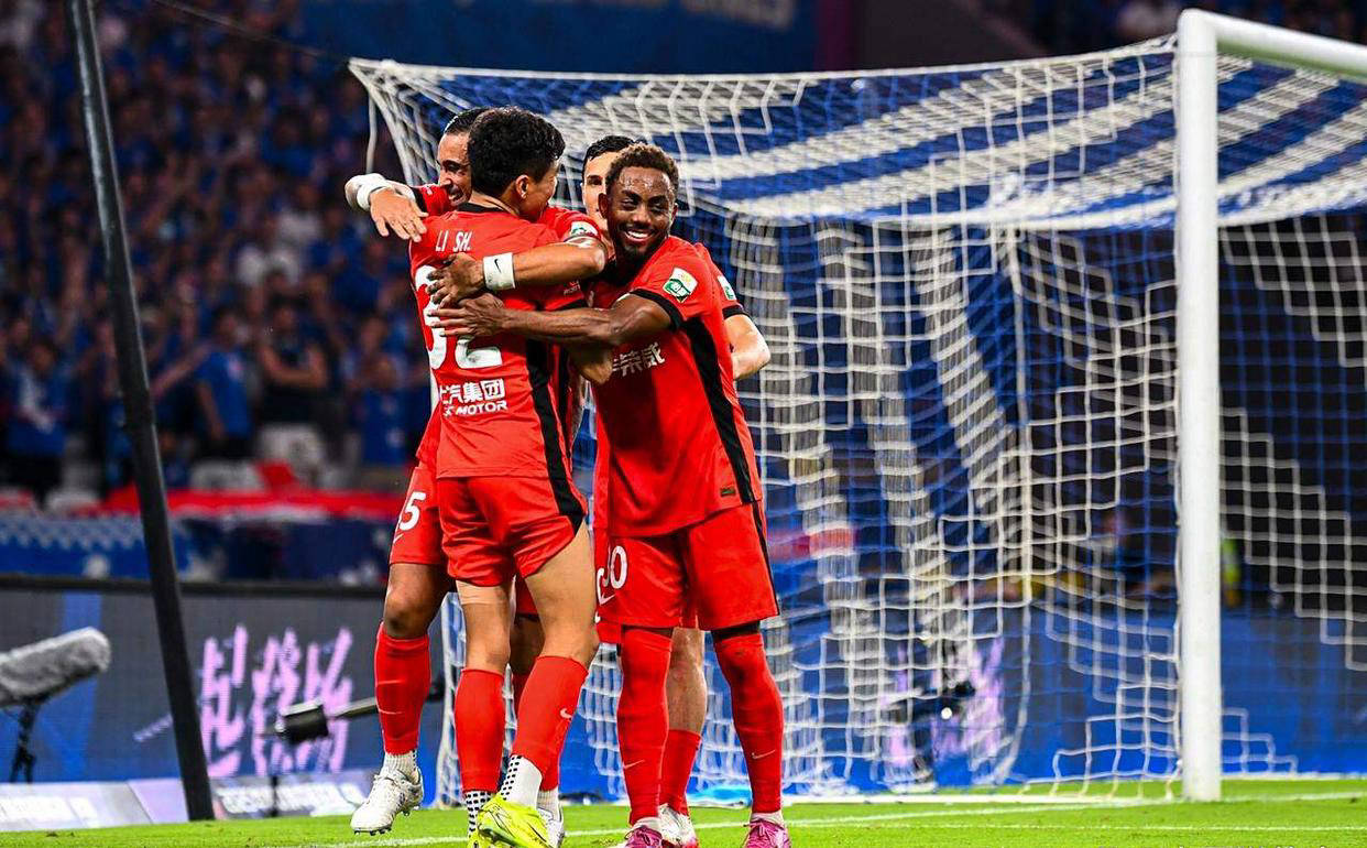 关于上港连胜！榜首之争亚冠资格悬殊的信息