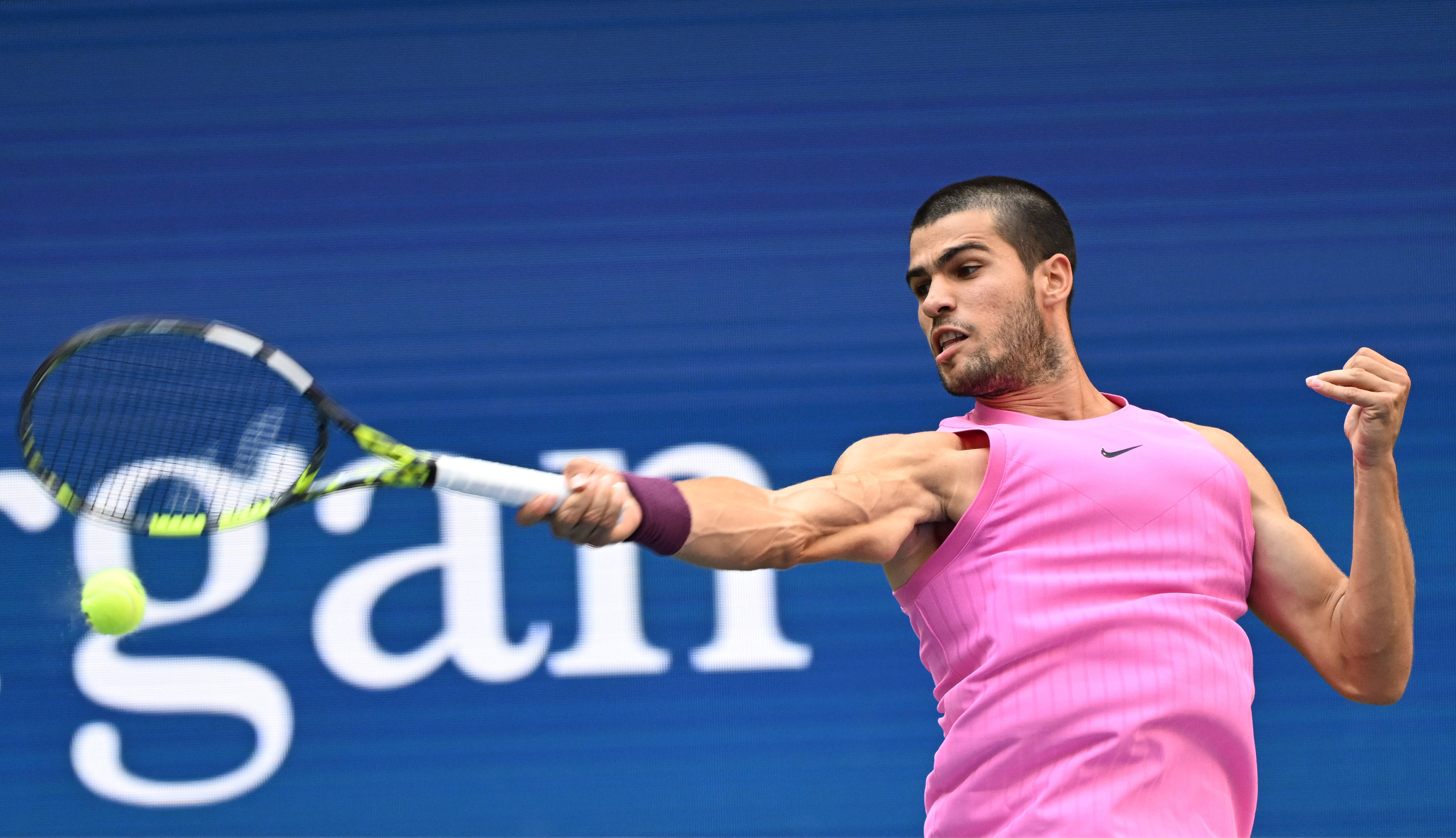 包含美网逆转法网，阿尔卡拉斯状态火热的词条