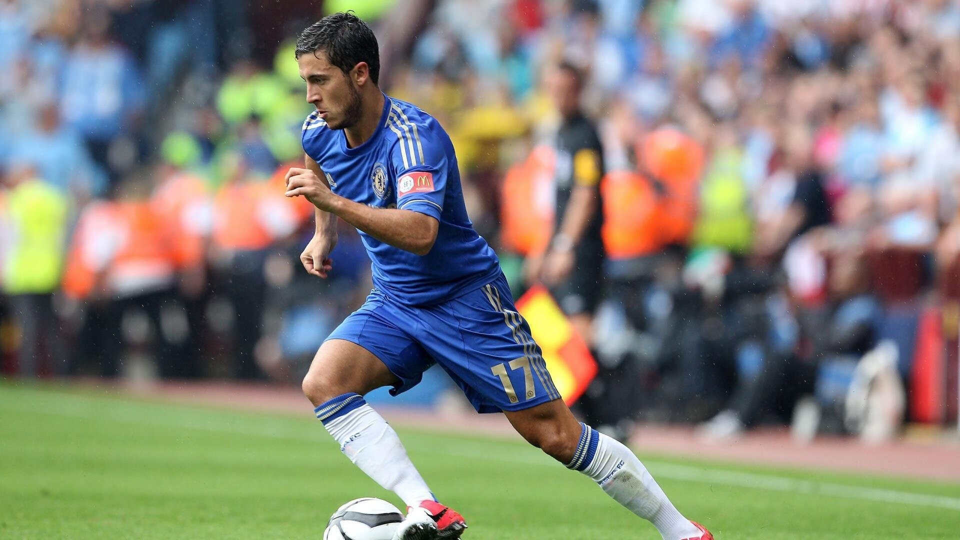 欧冠淘汰赛之夜,卡塞米罗状态火热,中场铁闸铸就晋级之路