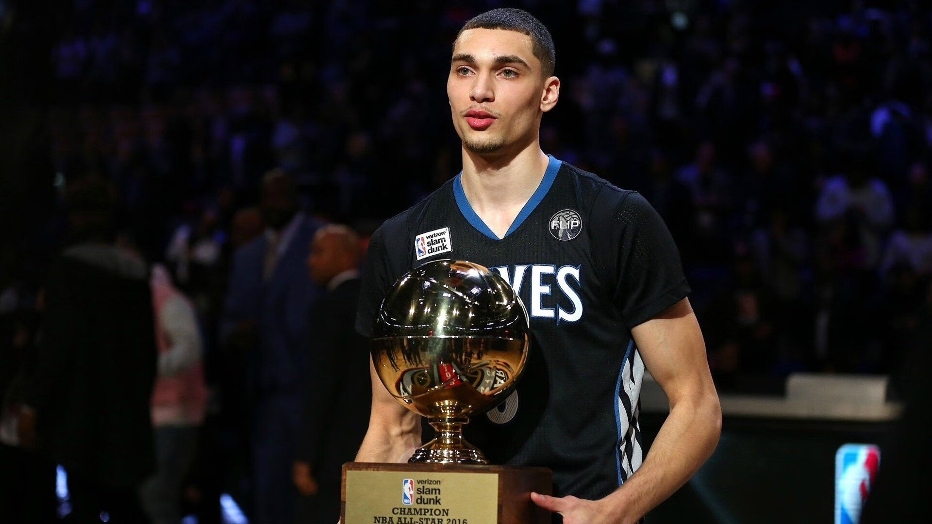 跨界统治力,从老鹰强压凯尔特人到保罗在F1街道赛的接管时刻